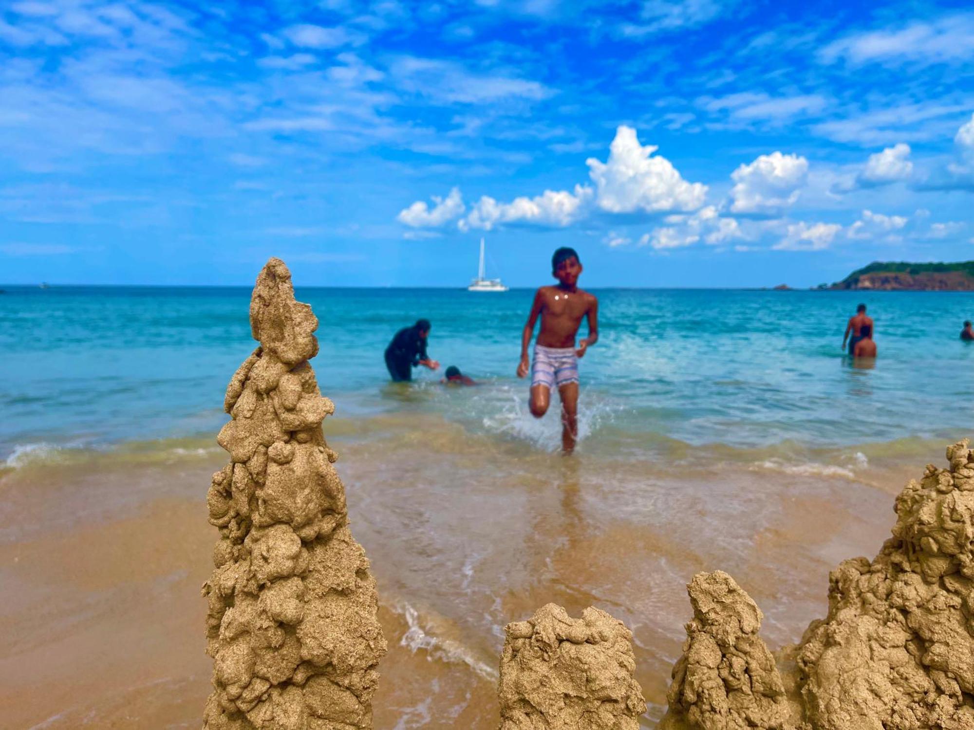 Hema Holiday Villa Trincomalee Buitenkant foto