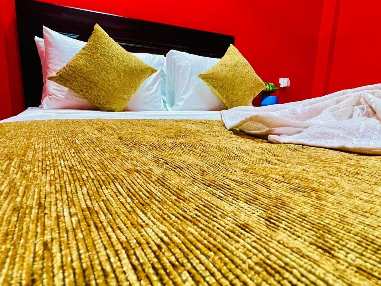 Hema Holiday Villa Trincomalee Buitenkant foto