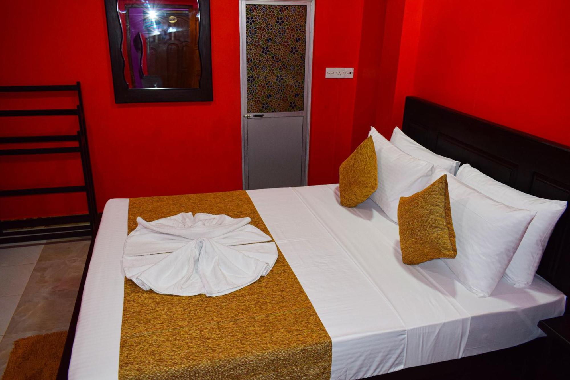 Hema Holiday Villa Trincomalee Buitenkant foto